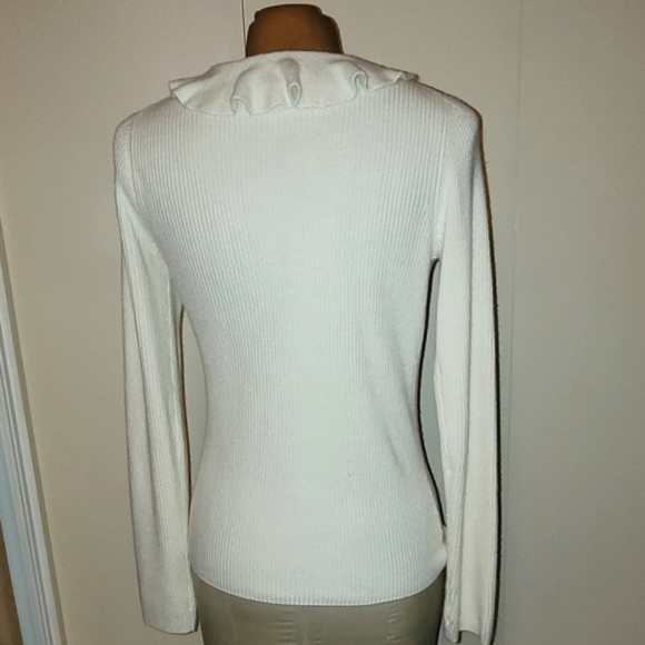 EVIE White Ruffled V-Neck Top - Picture 3 of 7